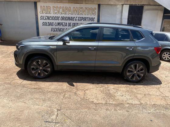 VOLKSWAGEN TAOS 1.4 250 TSI TOTAL FLEX COMFORTLINE AUTOMÁTICO VOLKSWAGEN TAOS 1.4 250 TSI TOTAL FLEX COMFORTLINE AUTOMÁTICO